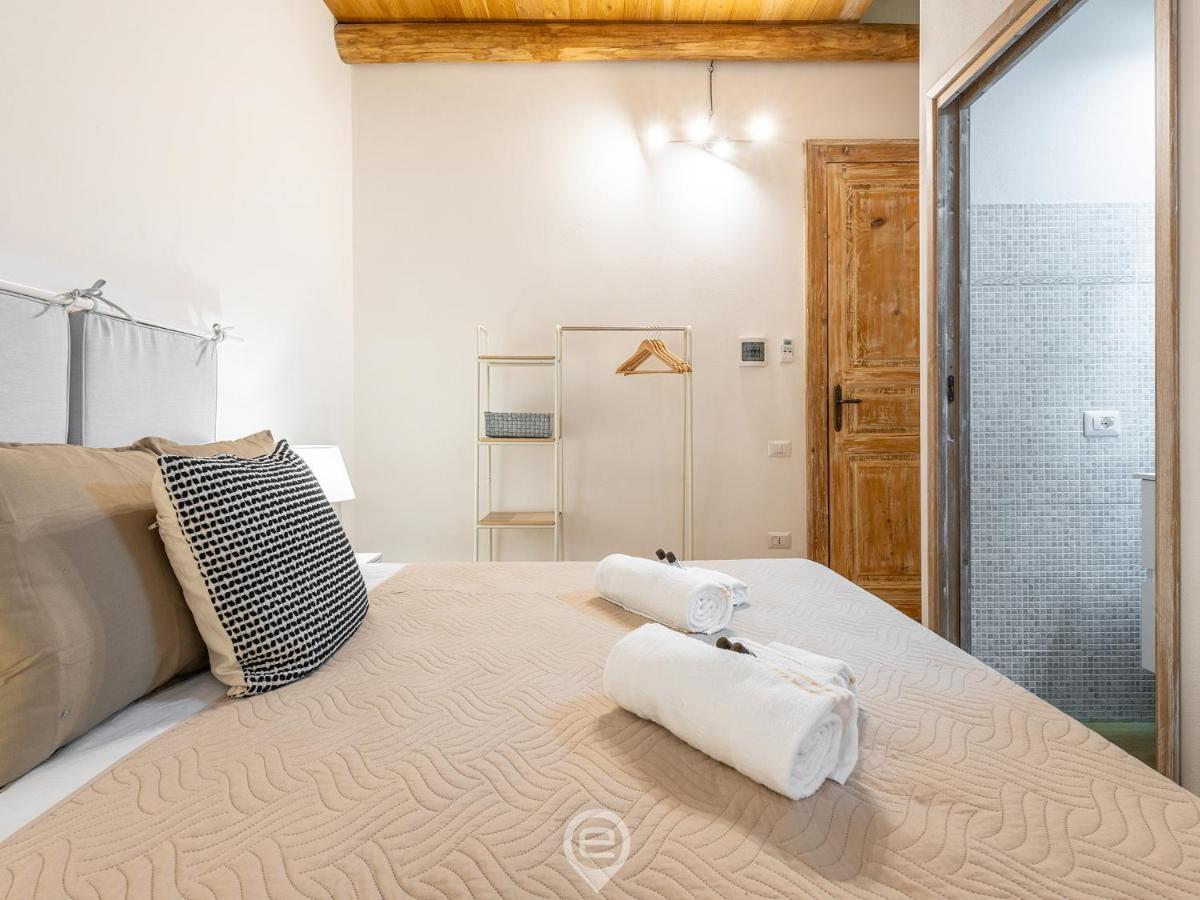 Estay Stampace